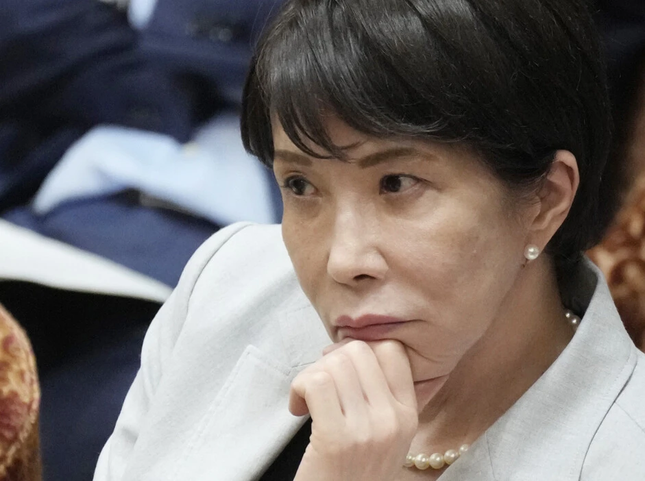 高市政権"それ急ぐ必要ある?"問題の不穏な力学とは? 「実は党内でひそかに"サナエ離れ"が......」。テキトーすぎる国旗損壊罪&国民投票法改正に、国民が望んでいない皇室典範改正まで...